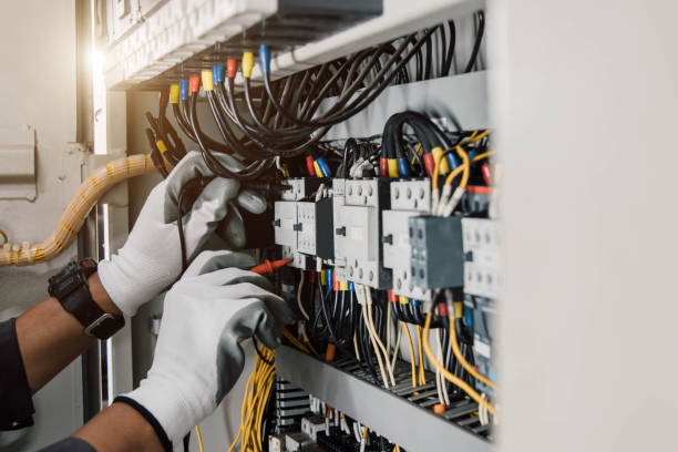 Best Affordable Electrician  in Mccom, MS